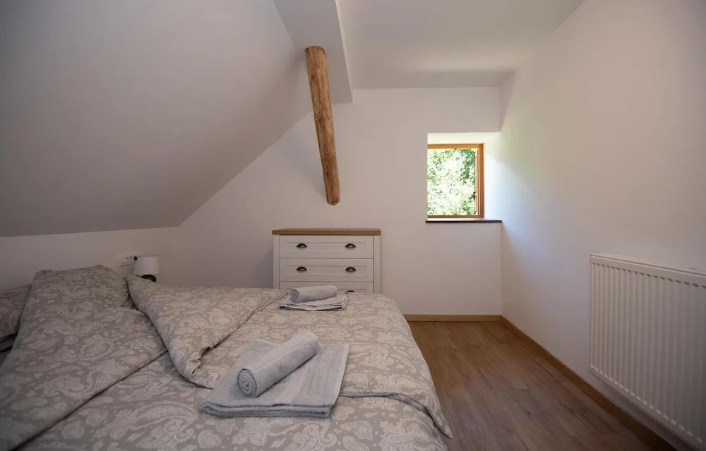 Amazing Home in Vrhnika With Wifi and 2 Bedrooms