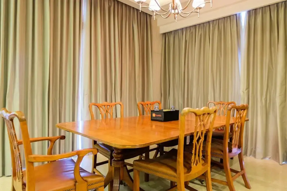 Luxurious 3br Senopati Suites Apartment Near Scbd