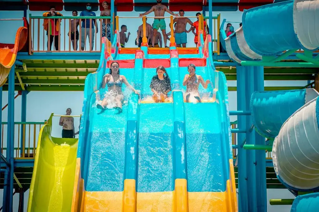 Hawaii Paradise Aqua Park Resort - Families and Couples Only