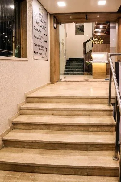 Hotel City Crown, Kolhapur