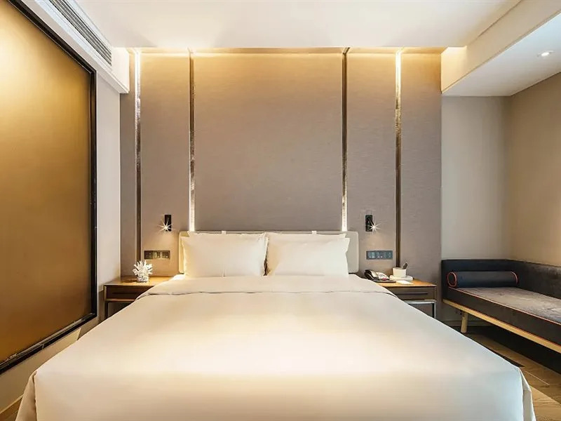 Atour Hotel (Leshan High Speed Railway Station)