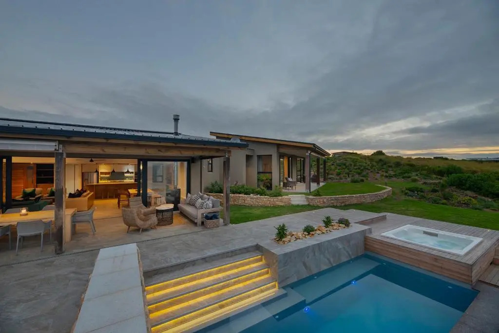 Alkira Luxury Lodge and Villa