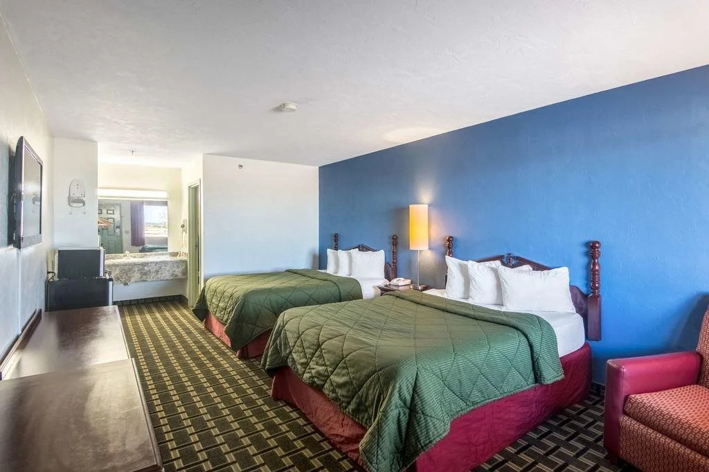 Premier Inn & Suites