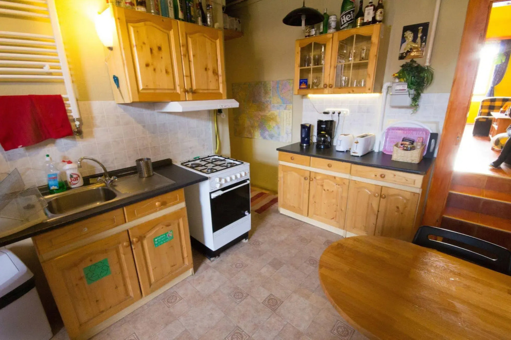 7x24 Central Hostel