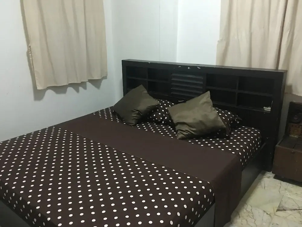 Zra House
