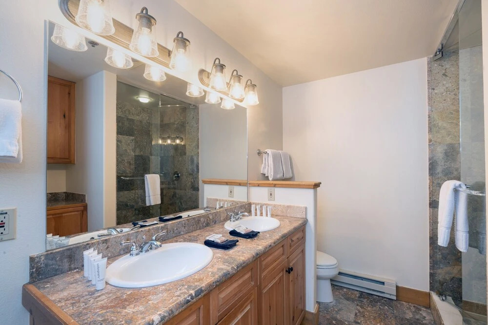 Bear Creek Lodge 106 2 Bedroom Condo by Alpine Lodging Telluride