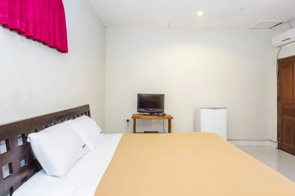 RedDoorz Sanur 3