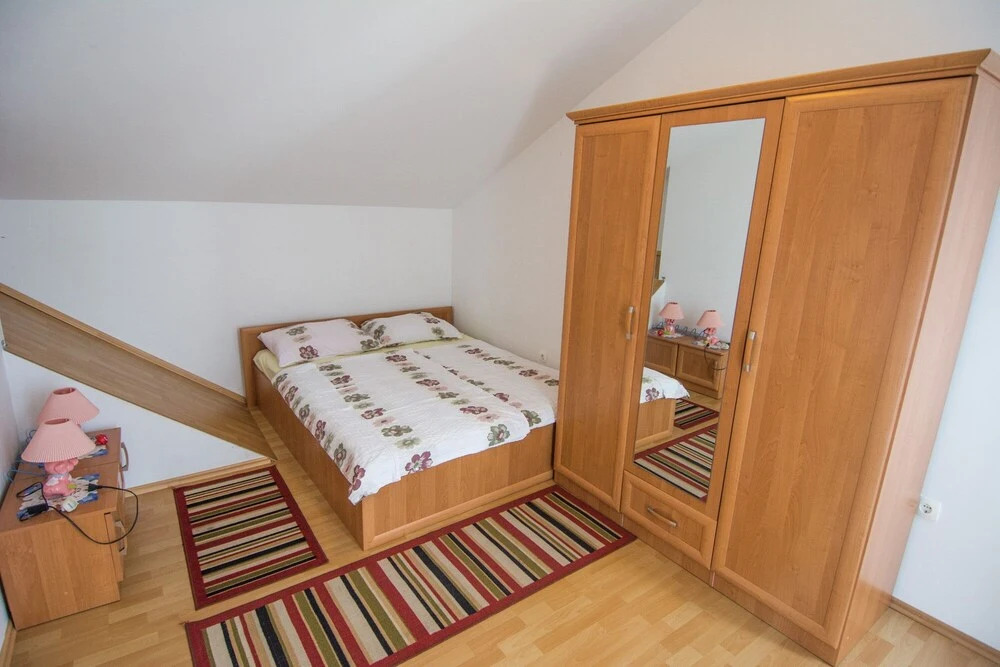 Apartments Klovica III