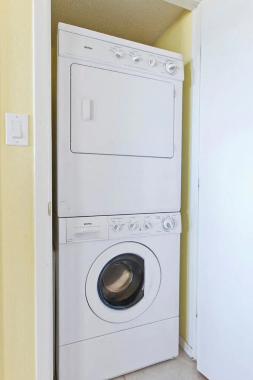 Saida IV Condominium 901