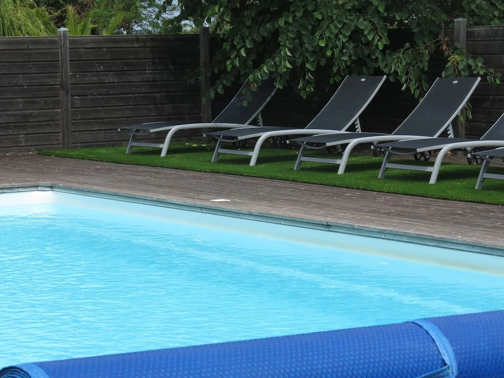 Logis Hôtel le Parasol