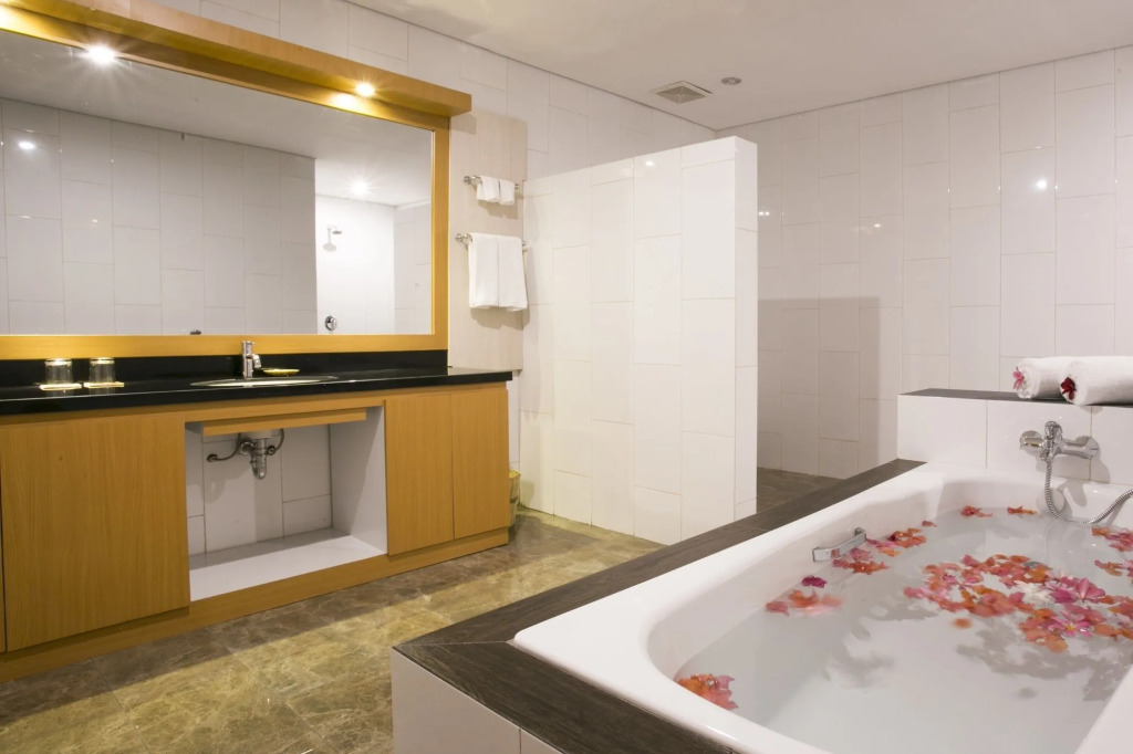 Hotel Ombak Paradise