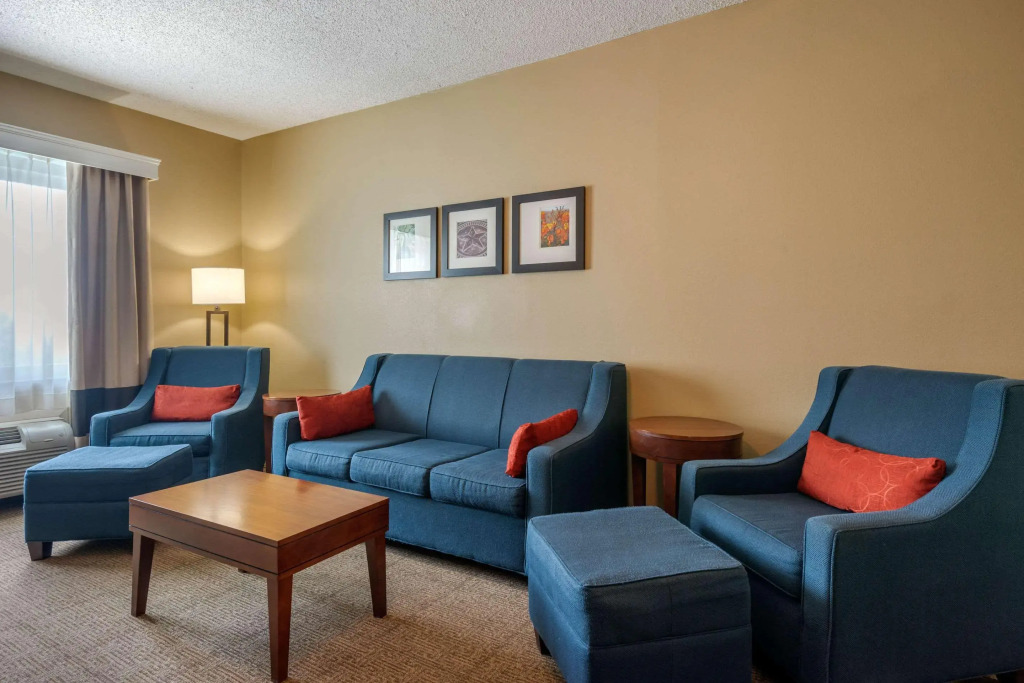 Comfort Inn DFW North-Irving