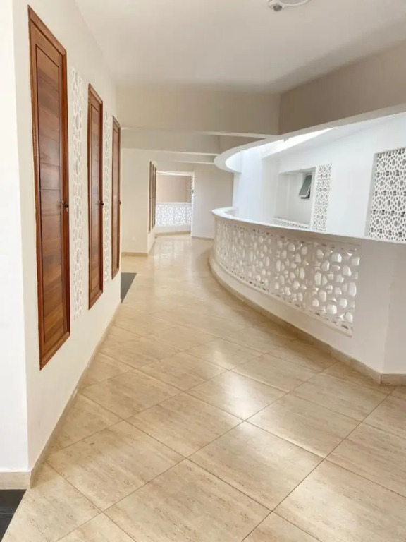 Nyali Mall Apartments by CHH