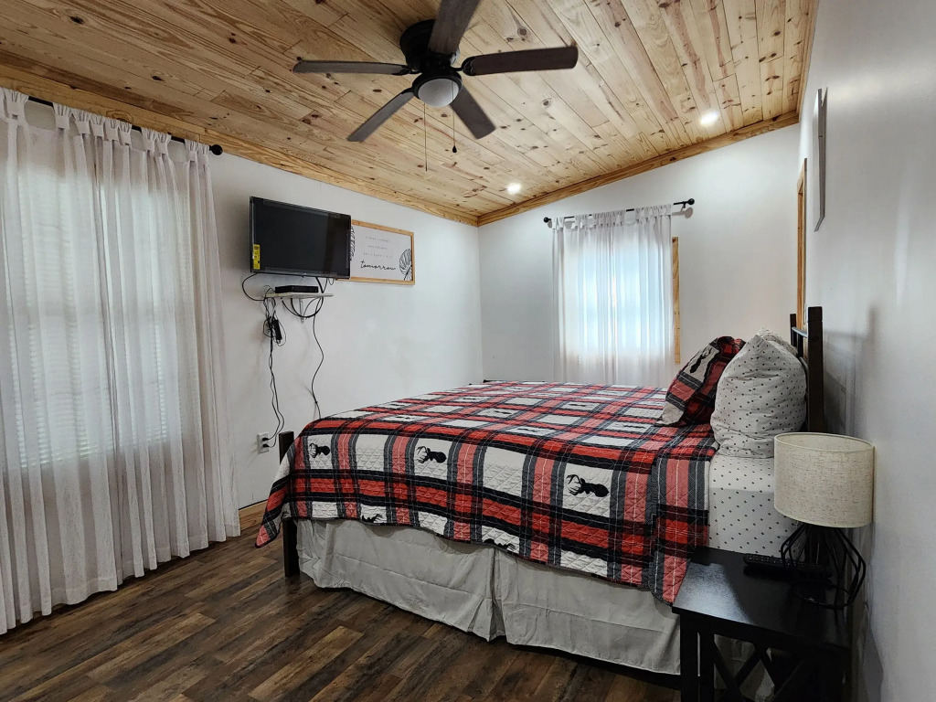Modern Style Peaceful Tranquility Pet Friendly