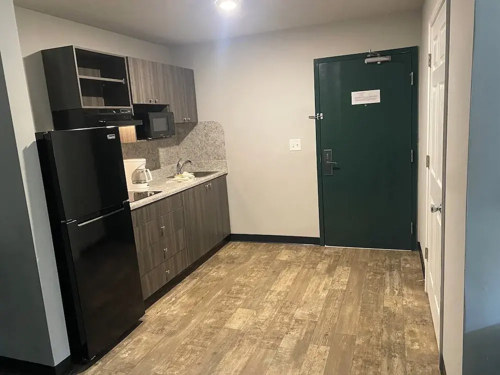 WoodSpring Suites Atlanta Airport
