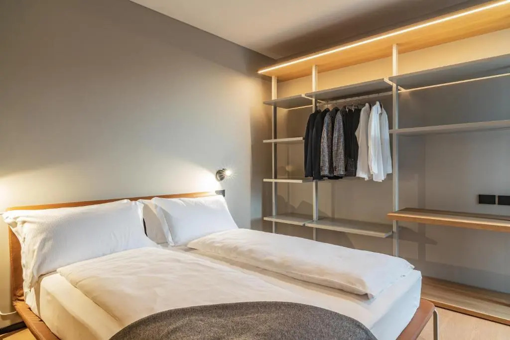 ESSENCE - Charming Suites
