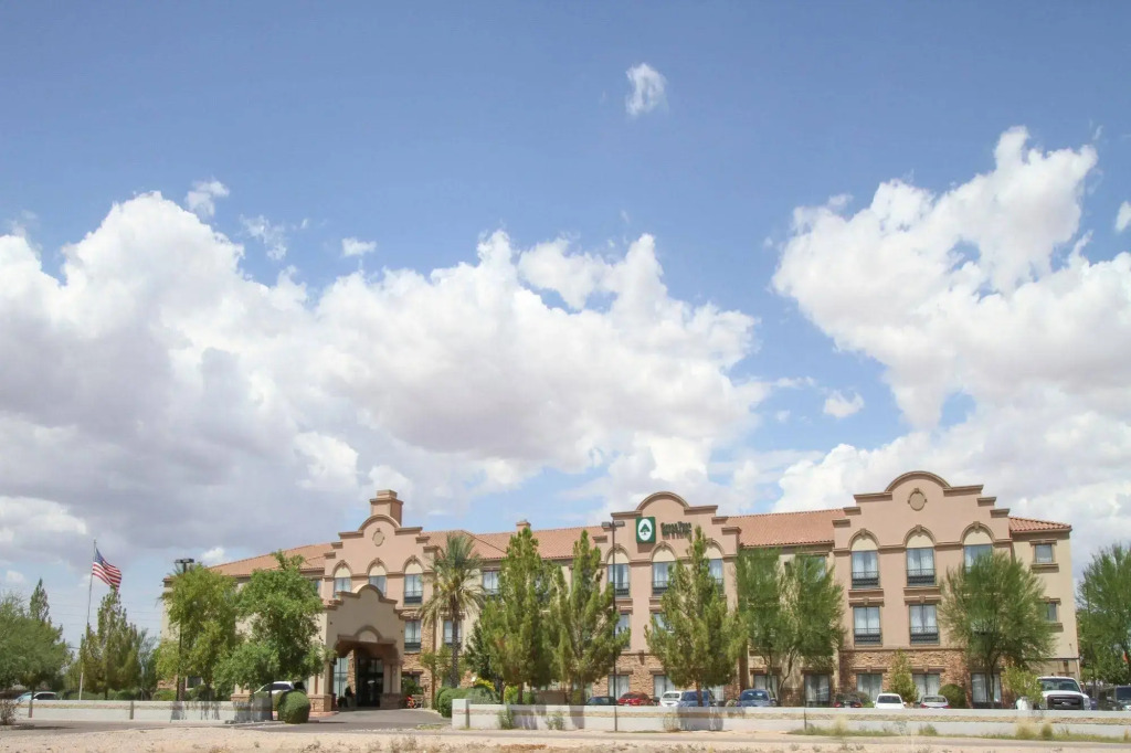 GreenTree Inn and Suites Florence, AZ