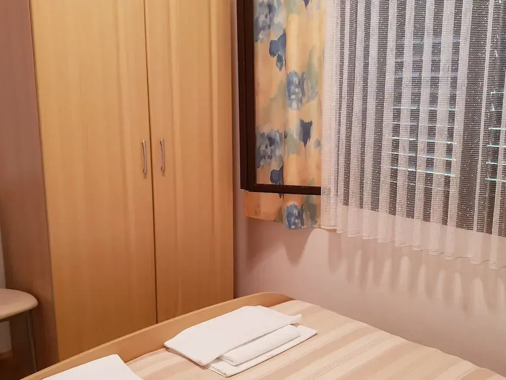 Apartments Villa Nada Sutivan - Two Bedroom Apartment with Terrace