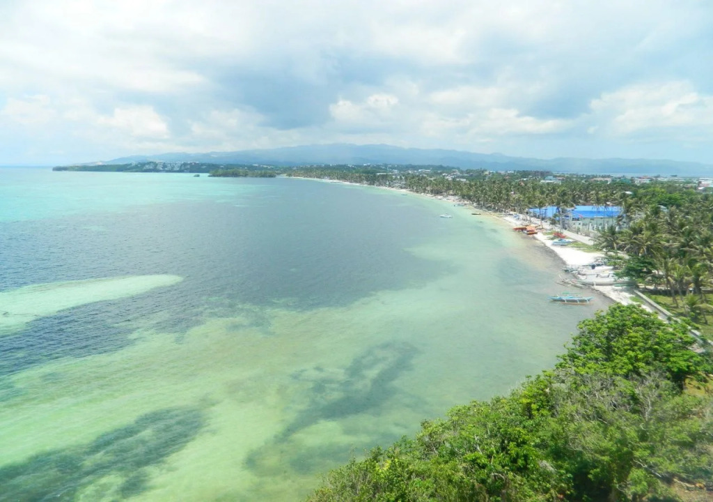Giulius Boracay Italian Resort
