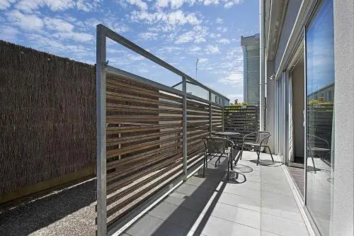 APOLLO 13 PENTHOUSE - free wifi & huge terrace!
