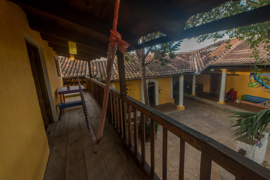 Rossco Hostel & Hotel