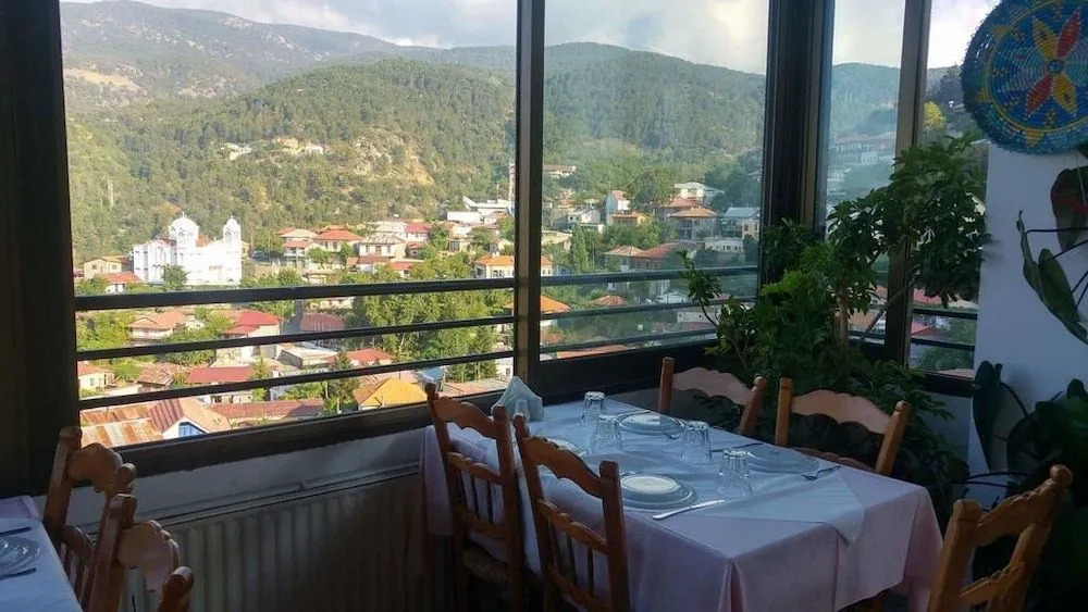 Two Flowers Hotel