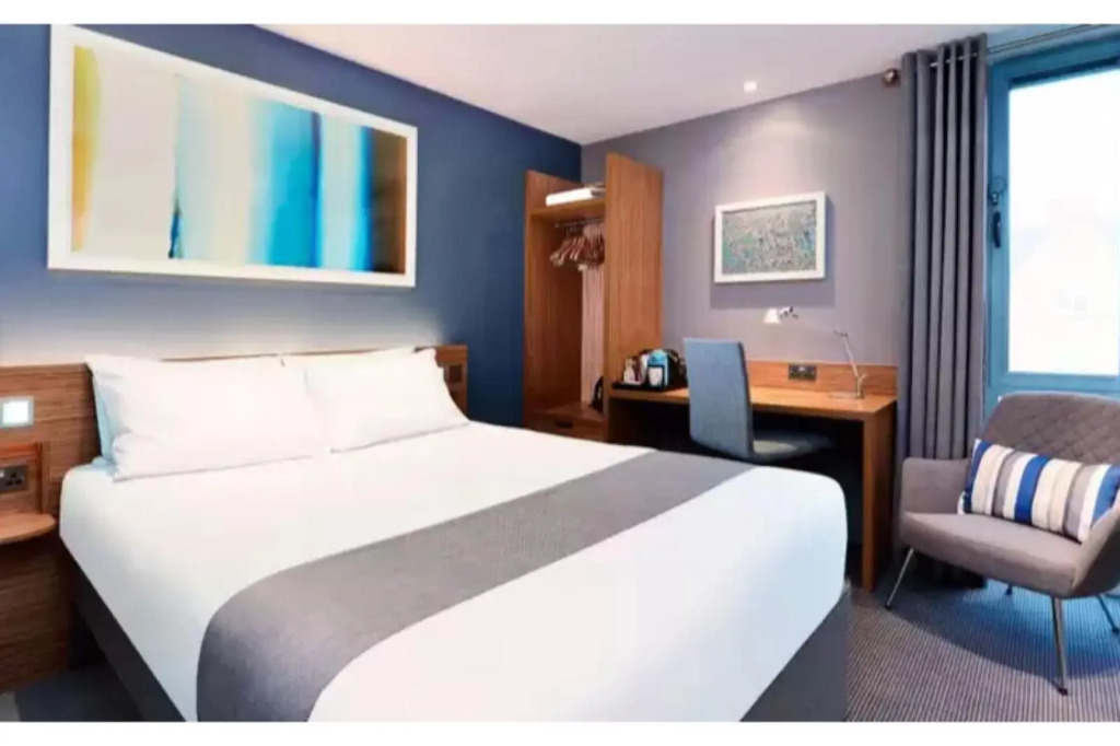 Travelodge London City