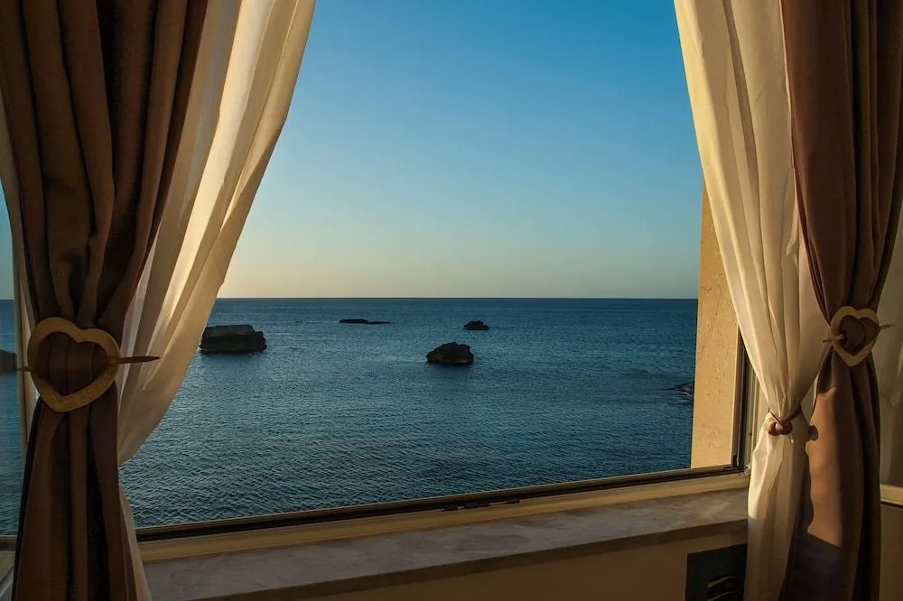 MarLove Sea View with Private Access to the Sea