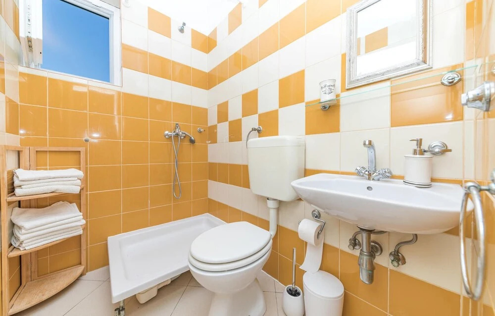 Beautiful Apartment in Vinisce With 1 Bedrooms and Wifi