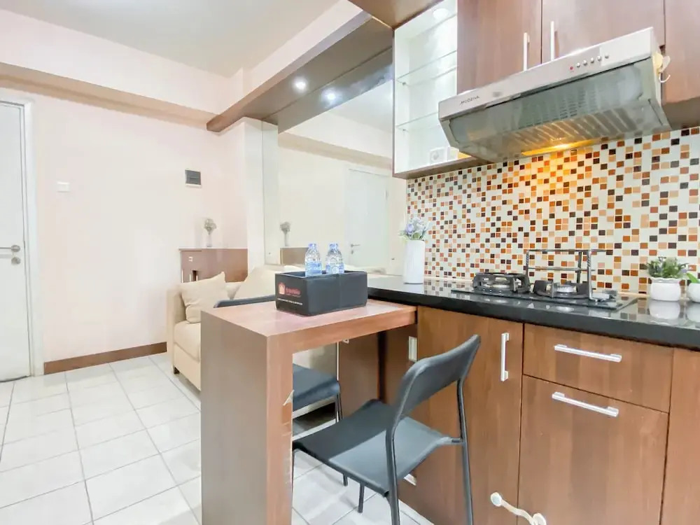 Comfy And Homey 2Br At Green Pramuka City Apartment