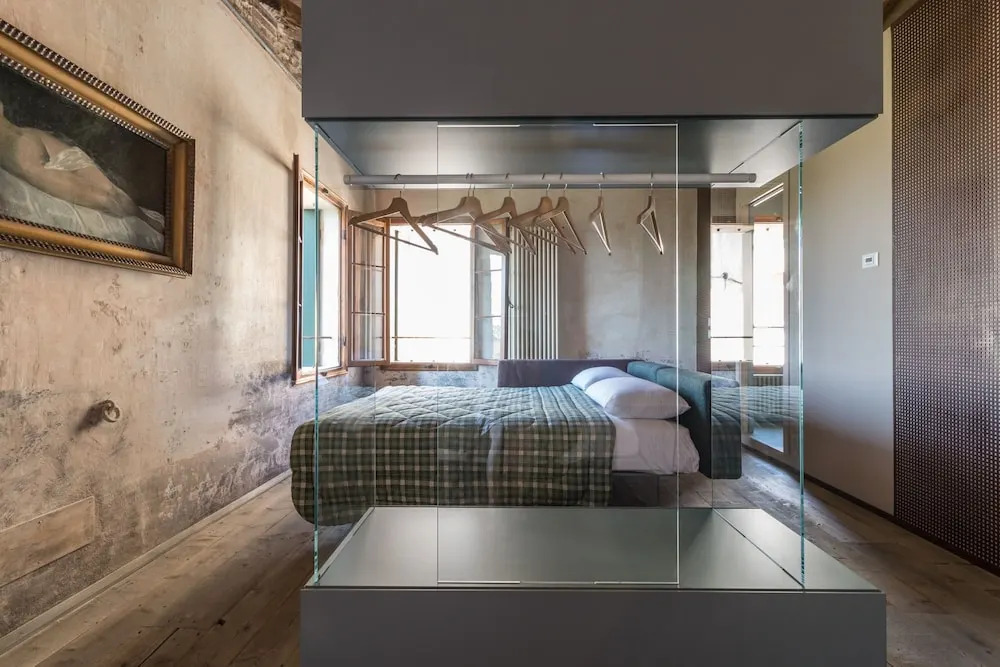 Exclusive House in Asolo Art and Design