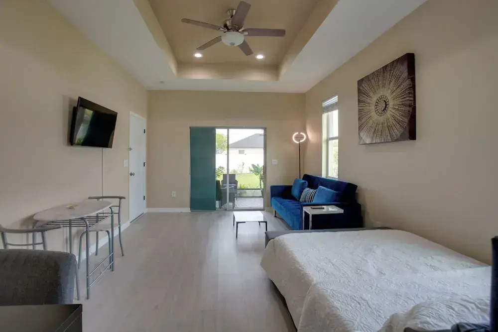Cozy Couples Retreat w/ Porch in Cape Coral
