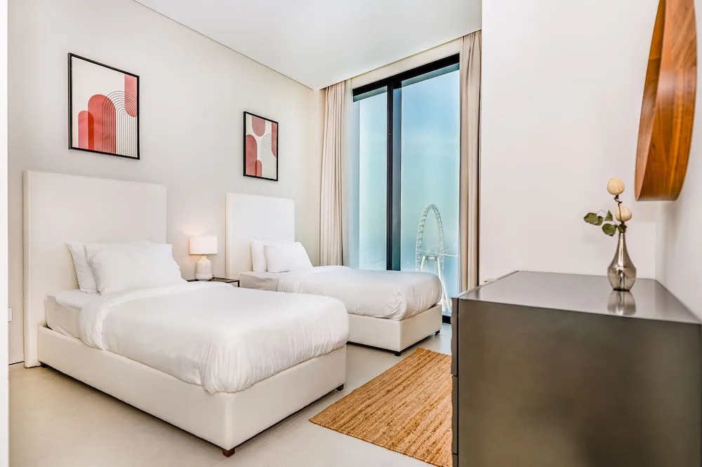 Luxury StayCation - Exquisite 2BR with Panoramic Views at Address JBR