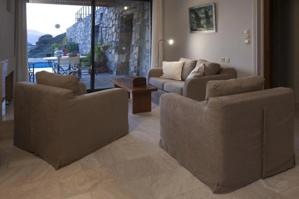 Istron Bay Villas