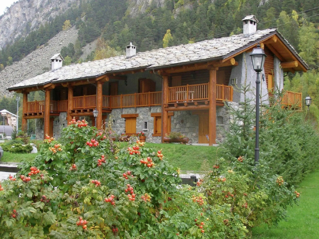 Chalet in Antey-saint-andre With Mountain Views
