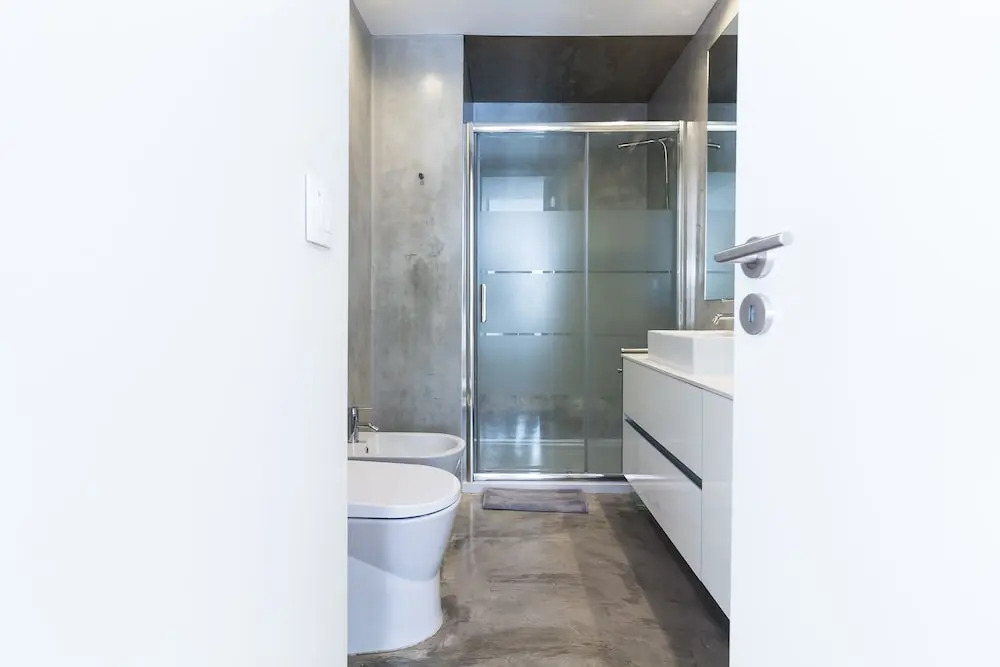 ON Apartments – Violin