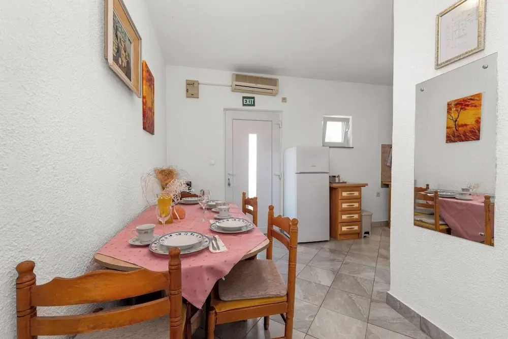 2 Bedroom Apartment in Tribunj