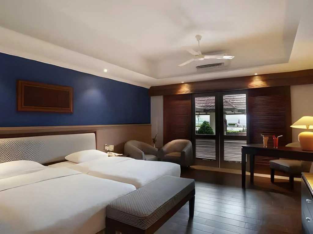 Niagara Hotel Lake Toba & Resorts