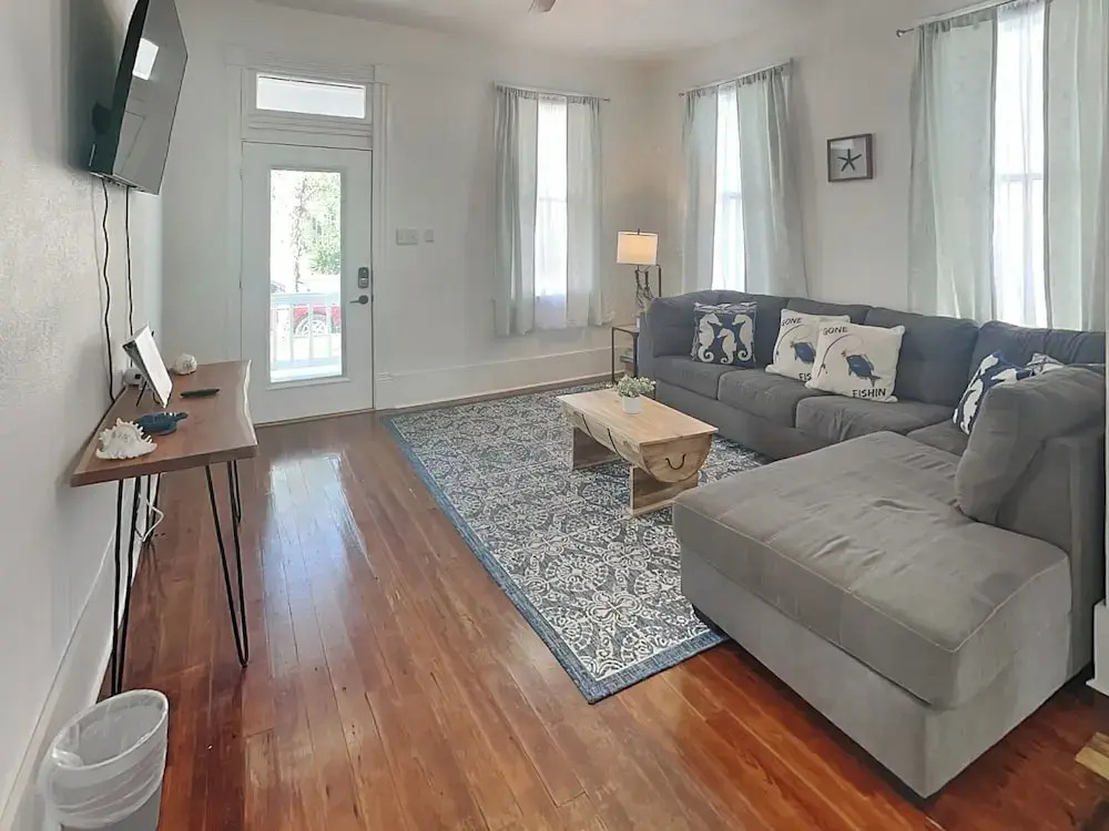 Grace of Galveston by Ryson Vacation Rentals