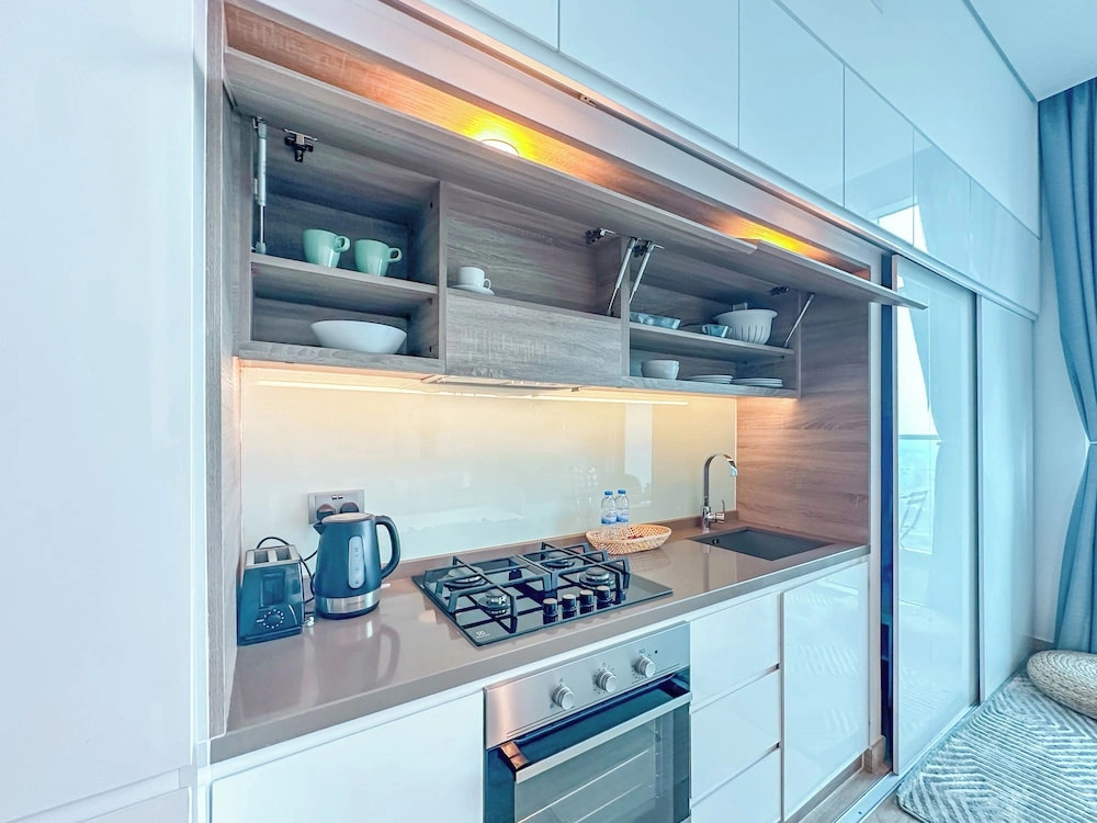 Minimal Studio in Marina