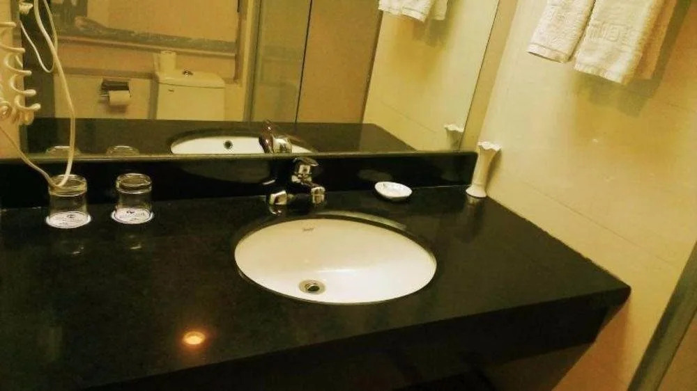Yubifeng Hotel