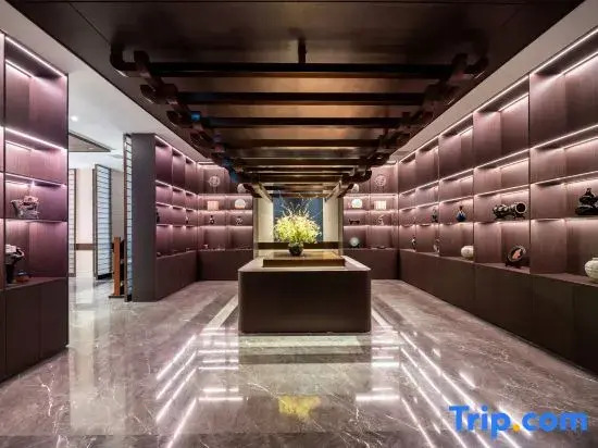 MiLan Hotel