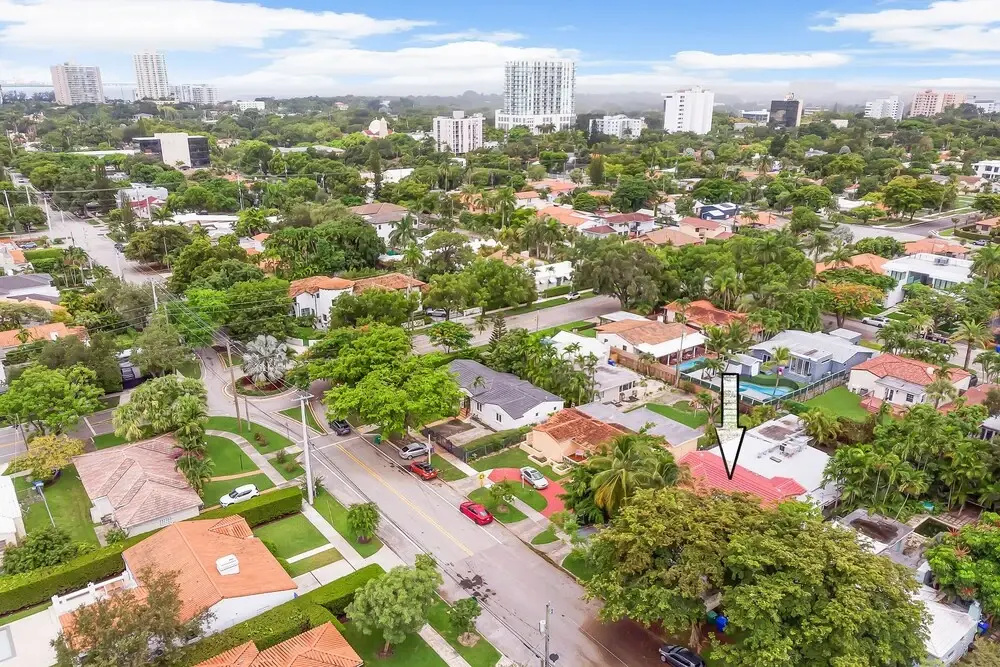 520 Brickell House