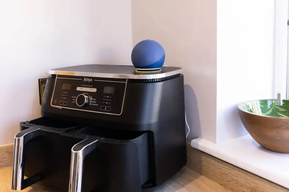 Castle View Cottage With Hot Tub and EV Charging