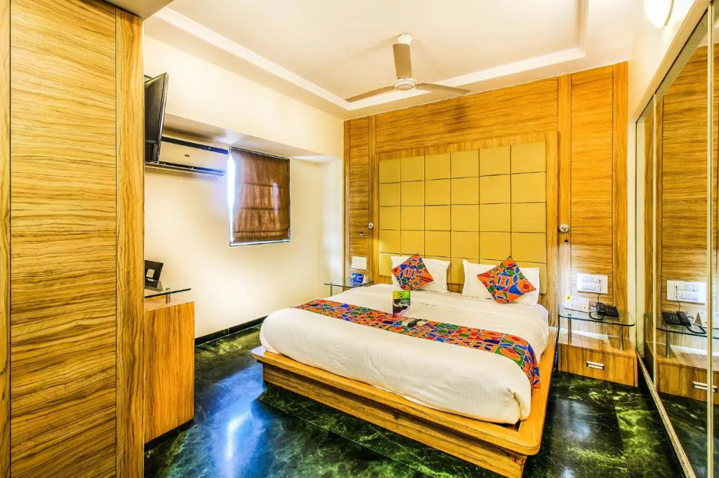 Fabhotel Sahar Garden