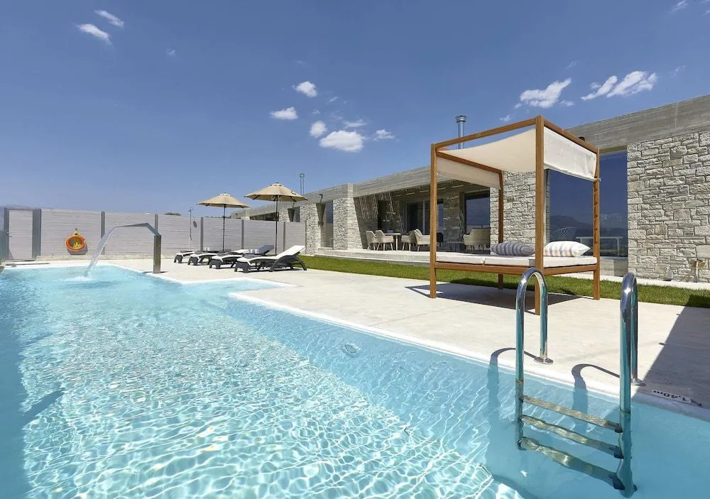 Kouros Villa