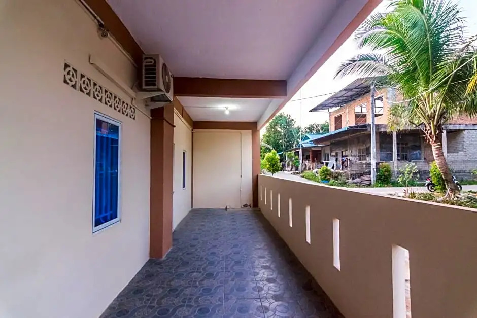 OYO Life 2579 Kost Anggun 2