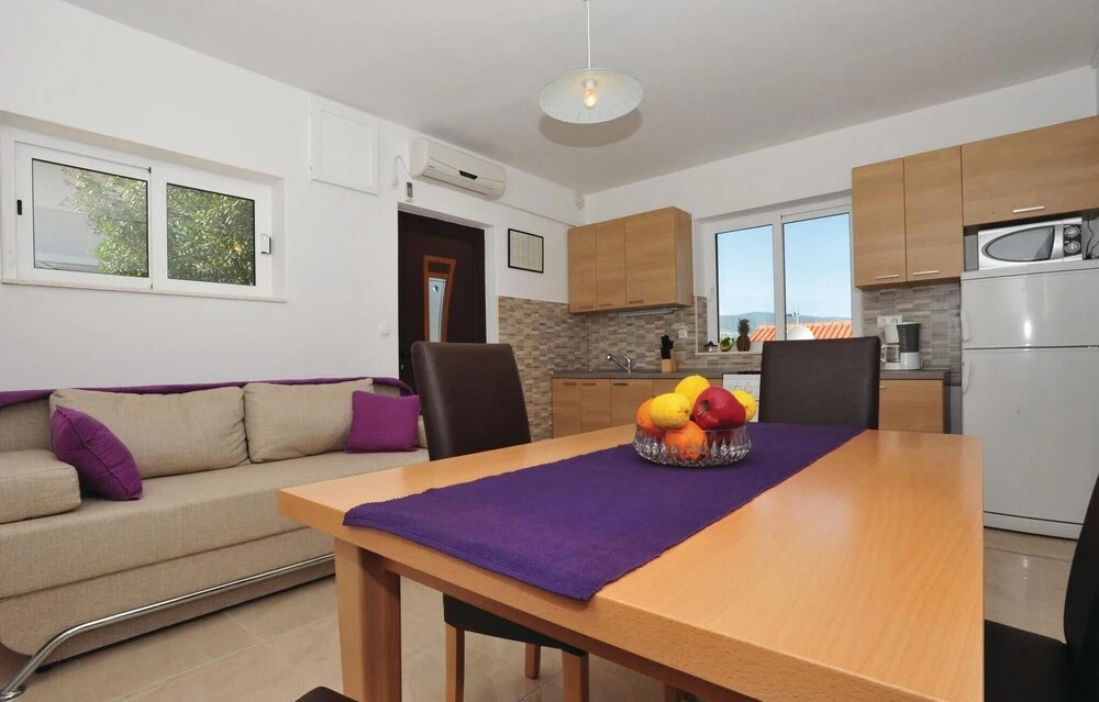 Beautiful Home in Mastrinka With 4 Bedrooms, Sauna and Outdoor Swimming Pool