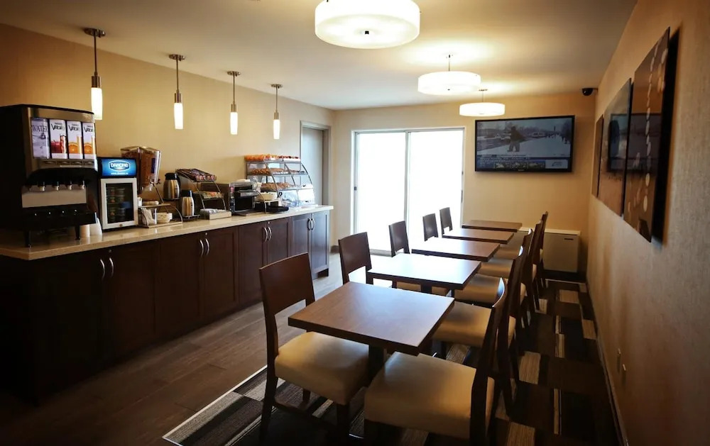 Waterfront Inn