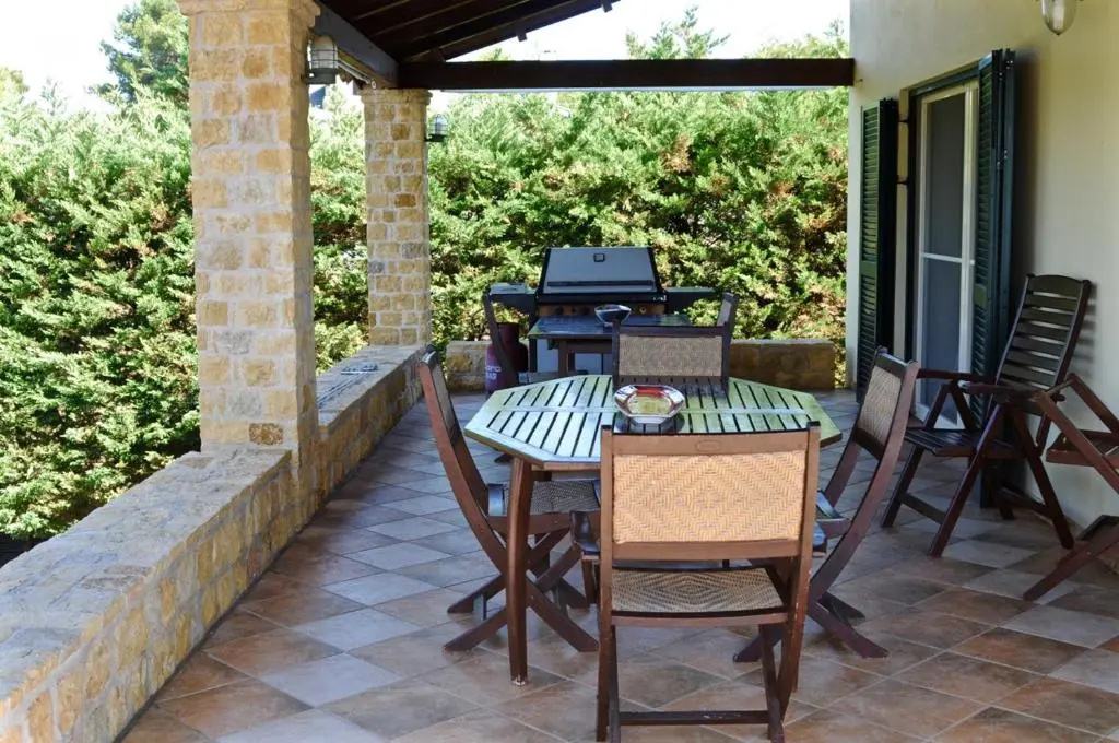 Melpo Estate Kapandriti
